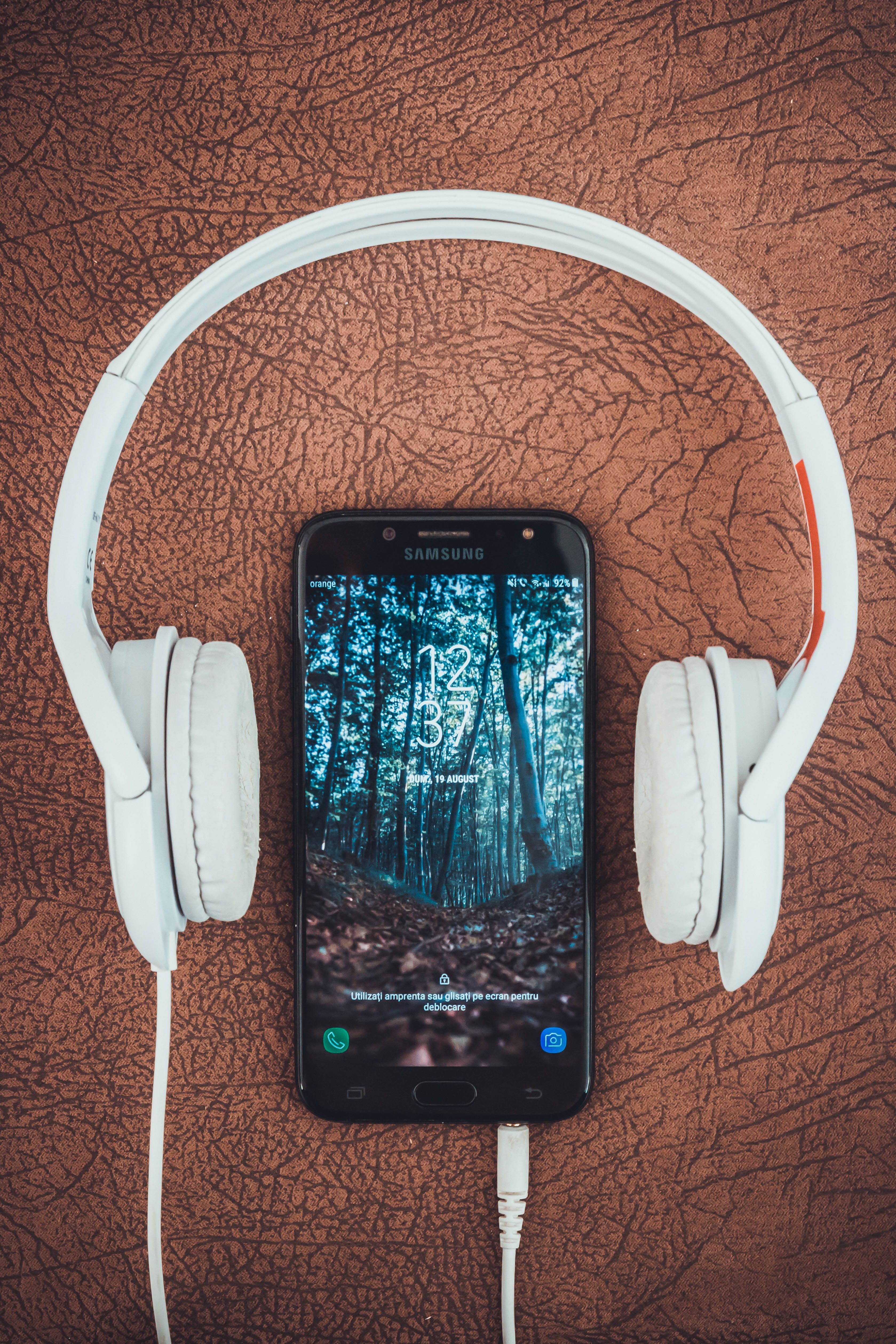 5 money podcasts to follow
