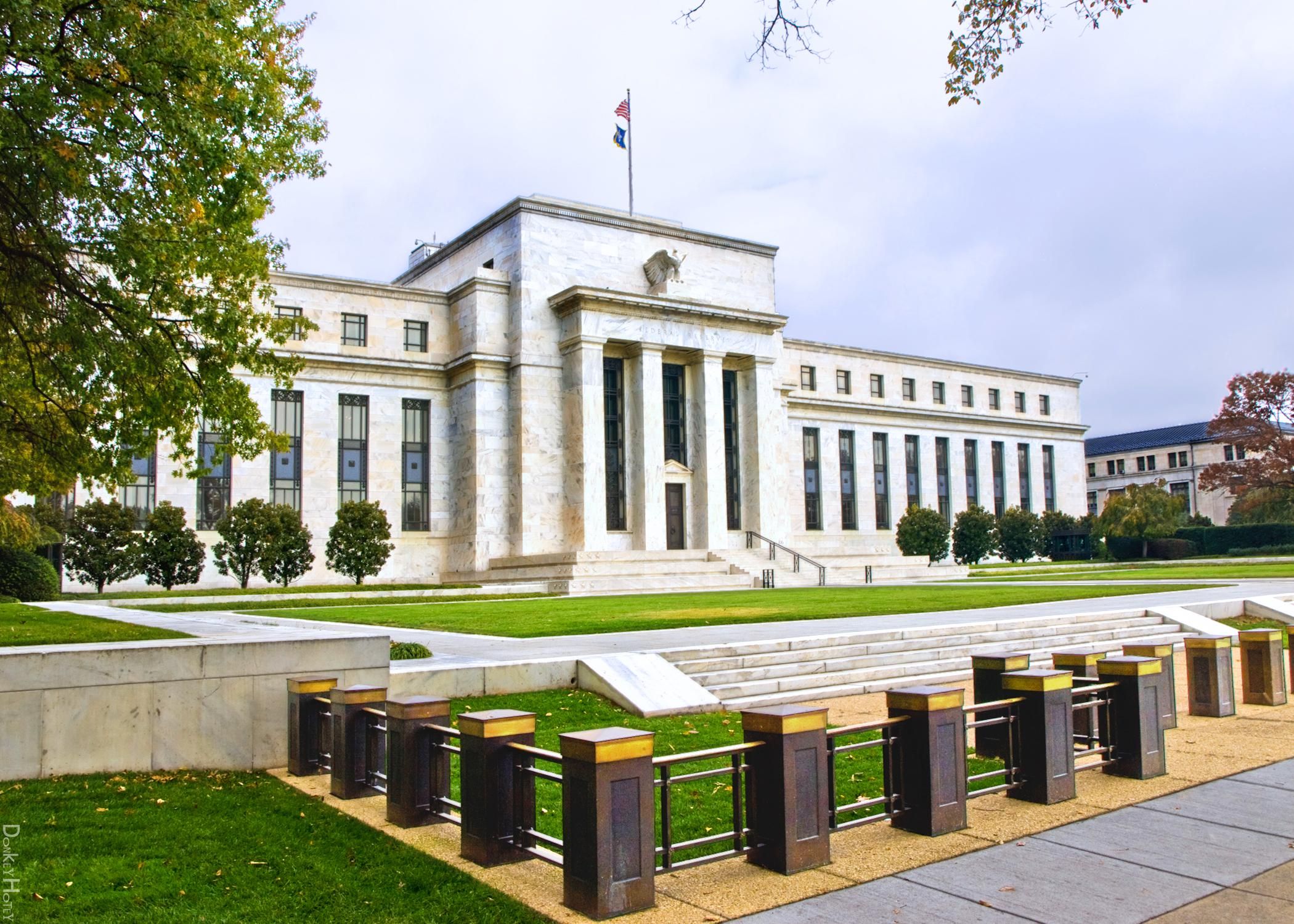 The facade of the Federal Reserve building in Washington D.C.